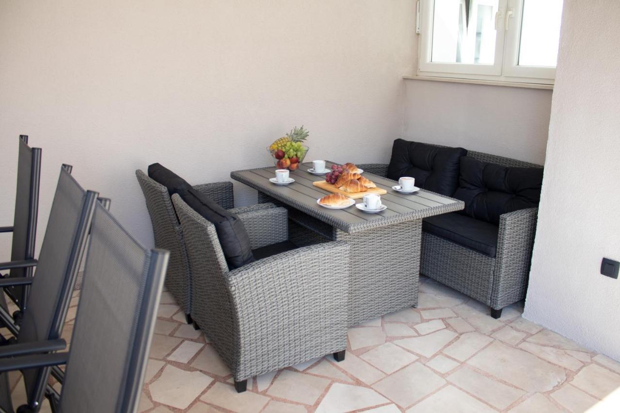 Villa Koraljka Vodice Zewnętrze zdjęcie